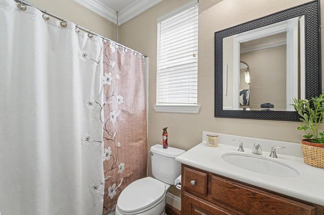 1223 E Springer Dr, Turlock, CA 95382
