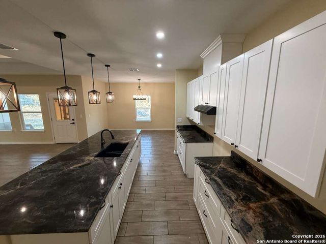 48 Grey Fox, Poteet, TX 78065