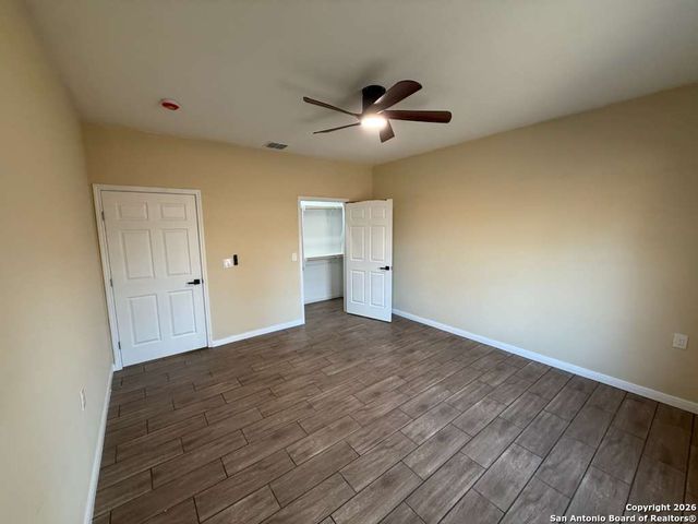 48 Grey Fox, Poteet, TX 78065