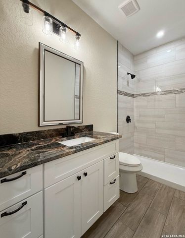 48 Grey Fox, Poteet, TX 78065