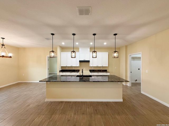 48 Grey Fox, Poteet, TX 78065