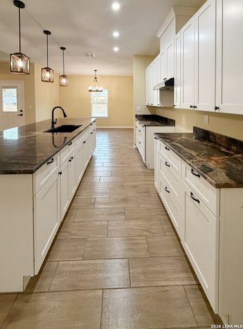 48 Grey Fox, Poteet, TX 78065