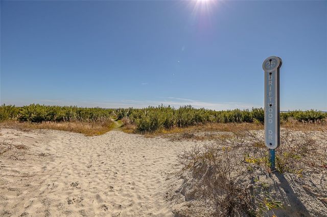 1495 Wood Ave, St Simons Island, GA 31522