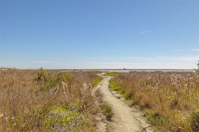 1495 Wood Ave, St Simons Island, GA 31522