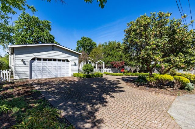 473 Verano Ave, Sonoma, CA 95476