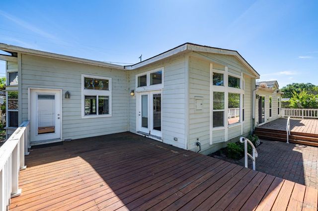 473 Verano Ave, Sonoma, CA 95476