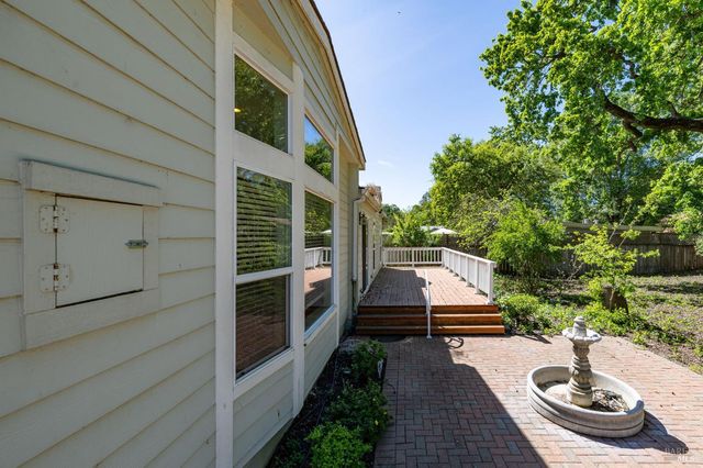 473 Verano Ave, Sonoma, CA 95476