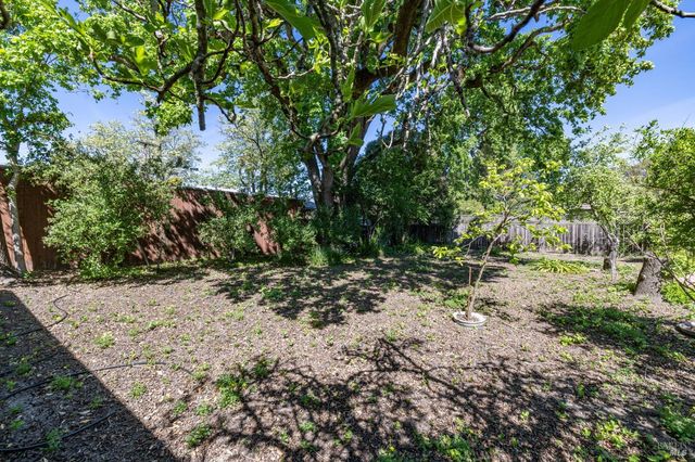 473 Verano Ave, Sonoma, CA 95476