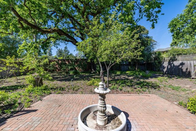 473 Verano Ave, Sonoma, CA 95476