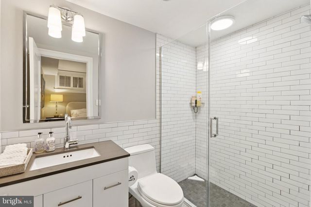 1724 34TH ST NW, Washington, DC 20007