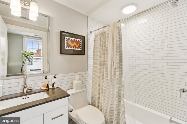 1724 34TH ST NW, Washington, DC 20007