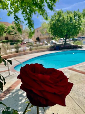 19852 Sandpiper Place 94, Newhall, CA 91321