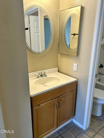 19852 Sandpiper Place 94, Newhall, CA 91321
