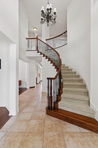 13100 Country Trails LN, Austin, TX 78732