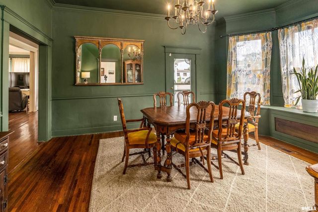 2101 WALNUT Street, Murphysboro, IL 62966