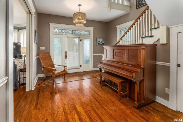 2101 WALNUT Street, Murphysboro, IL 62966