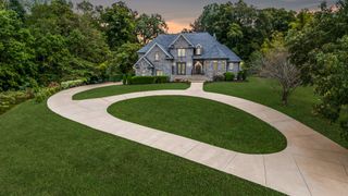 246 E Kingston Springs Rd, Kingston Springs, TN 37082
