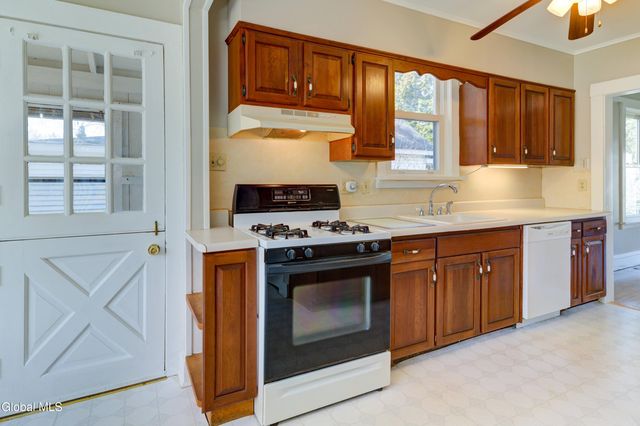 1162 S Country Club Drive, Niskayuna, NY 12309
