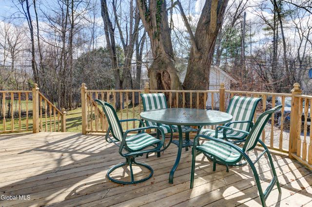 1162 S Country Club Drive, Niskayuna, NY 12309