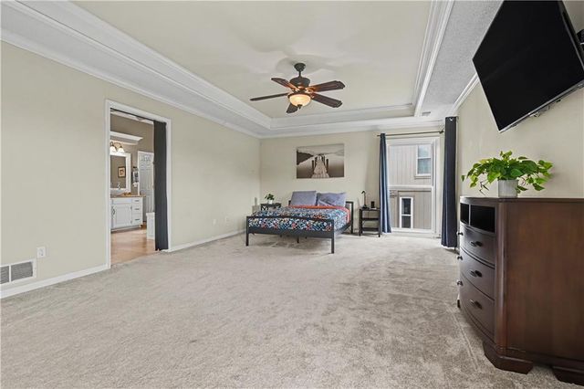 8900 W 148th Terrace, Overland Park, KS 66221