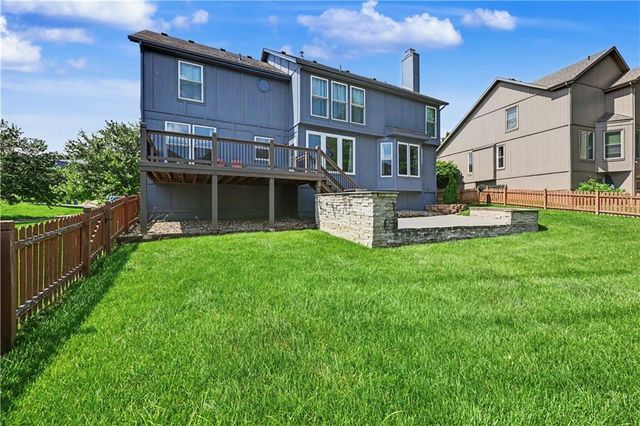 8900 W 148th Terrace, Overland Park, KS 66221