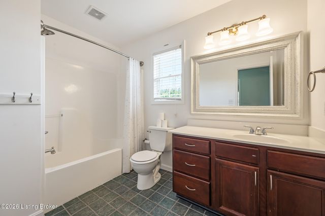 10904 Keene Rd, Louisville, KY 40241