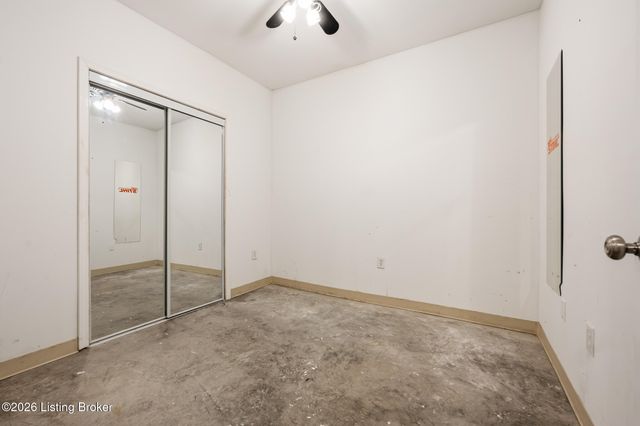 10904 Keene Rd, Louisville, KY 40241