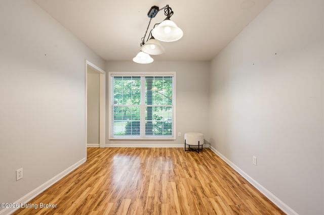 10904 Keene Rd, Louisville, KY 40241