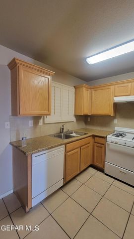 10051 RAILROAD Drive 703, El Paso, TX 79924