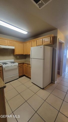 10051 RAILROAD Drive 703, El Paso, TX 79924