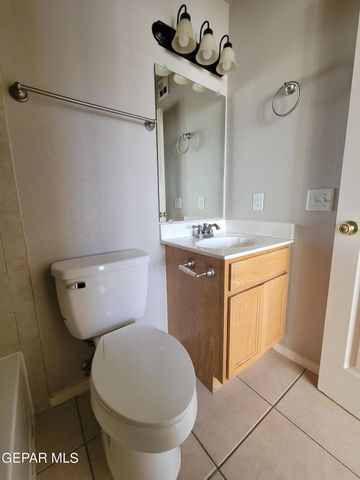 10051 RAILROAD Drive 703, El Paso, TX 79924