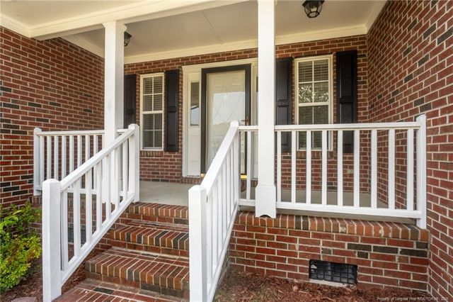 5039 Woodspring Drive, Hope Mills, NC 28348
