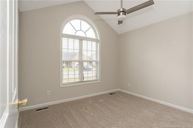5039 Woodspring Drive, Hope Mills, NC 28348