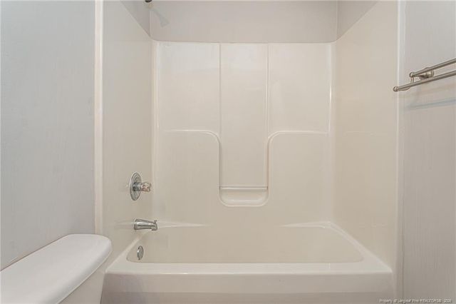 5039 Woodspring Drive, Hope Mills, NC 28348