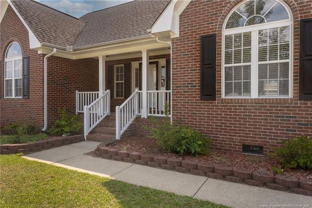5039 Woodspring Drive, Hope Mills, NC 28348