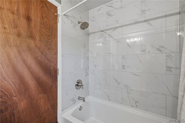 233 82nd Street, Niagara Falls, NY 14304
