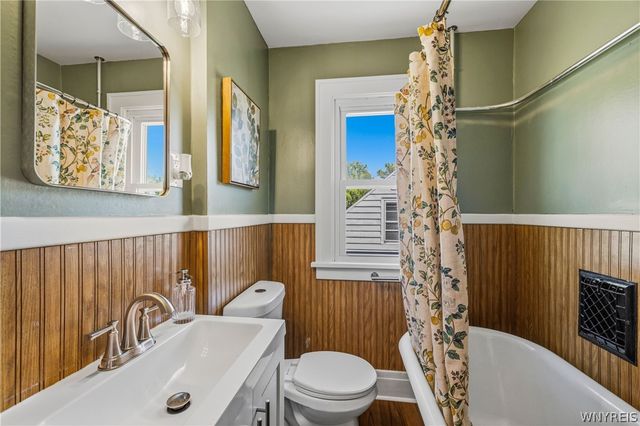 233 82nd Street, Niagara Falls, NY 14304