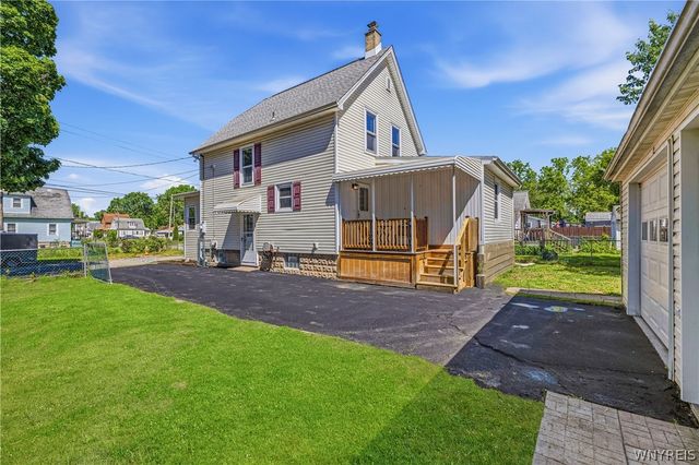 233 82nd Street, Niagara Falls, NY 14304
