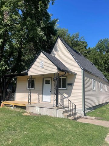 616 N Madison Ave, Wichita, KS 67214