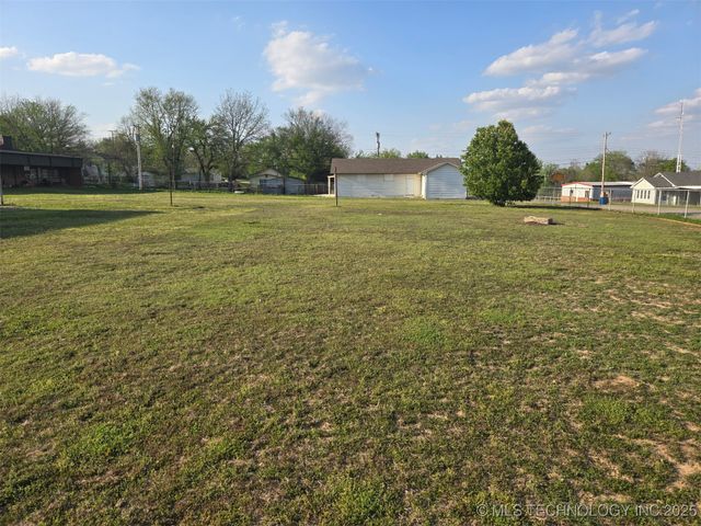 300 E Pine Street East, Drumright, OK 74030