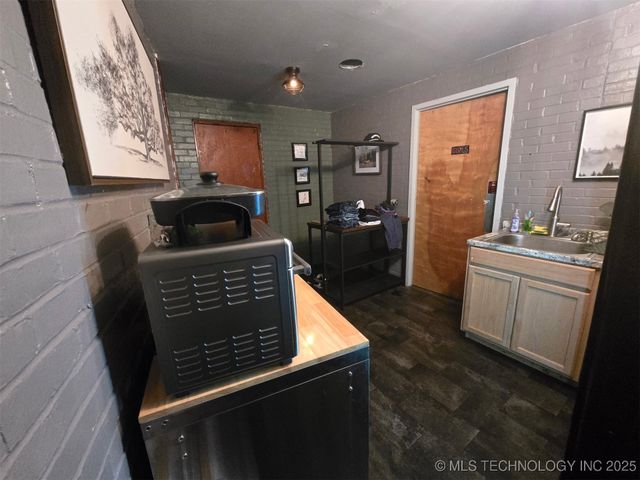 300 E Pine Street East, Drumright, OK 74030