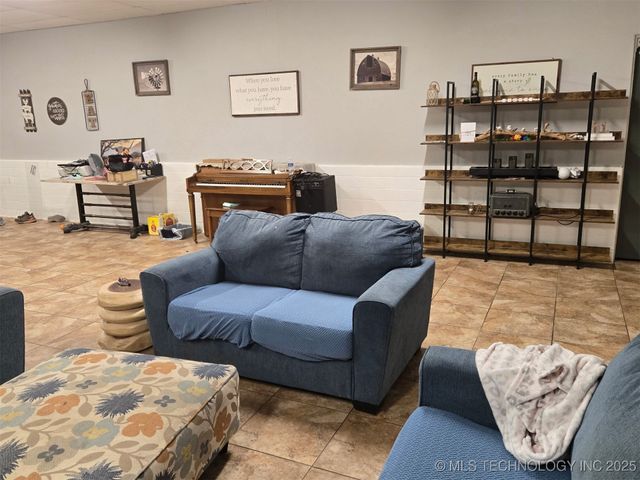 300 E Pine Street East, Drumright, OK 74030