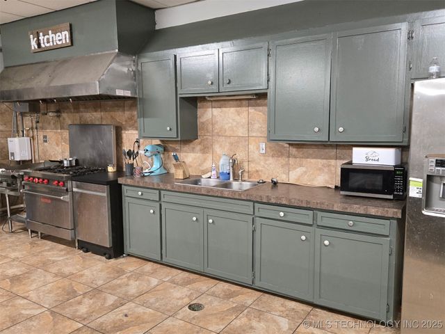 300 E Pine Street East, Drumright, OK 74030