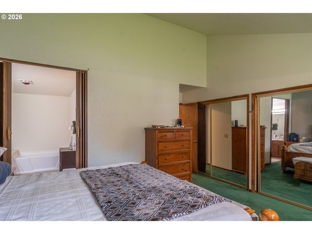 107 WOODOAK Dr, Roseburg, OR 97471