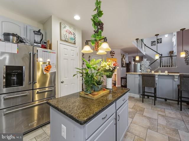 501 STOCKTON DR, Williamstown, NJ 08094