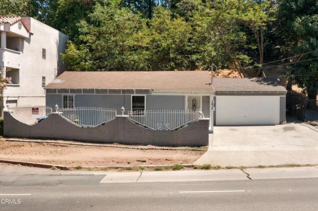 3412 Barham Boulevard, Los Angeles, CA 90068
