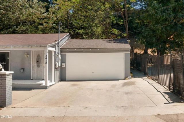 3412 Barham Boulevard, Los Angeles, CA 90068