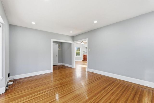 2801 Bartlett Street, Oakland, CA 94602