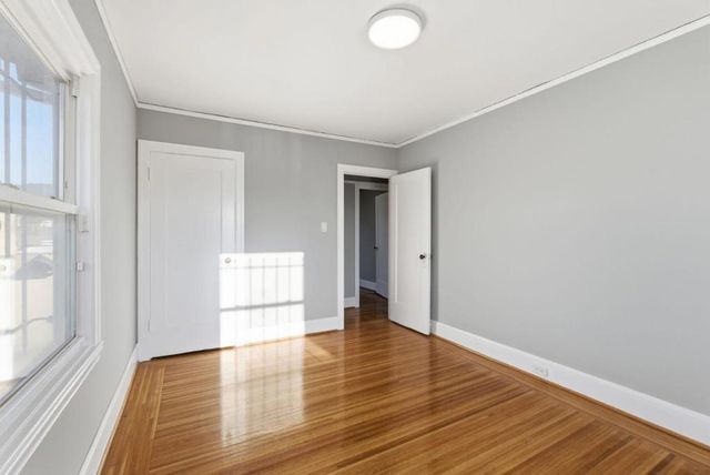 2801 Bartlett Street, Oakland, CA 94602