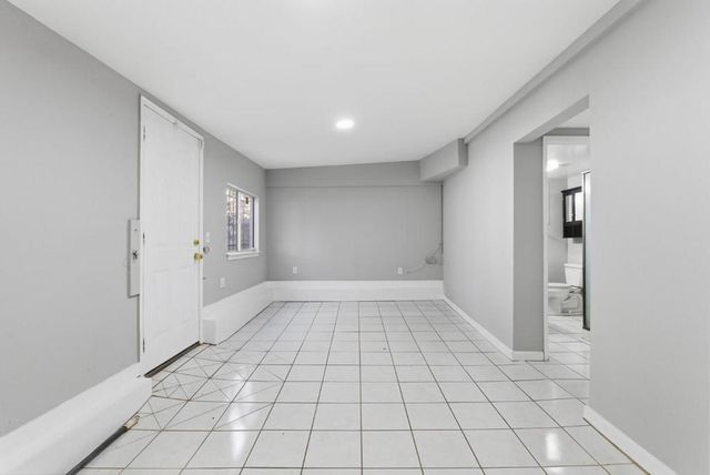 2801 Bartlett Street, Oakland, CA 94602